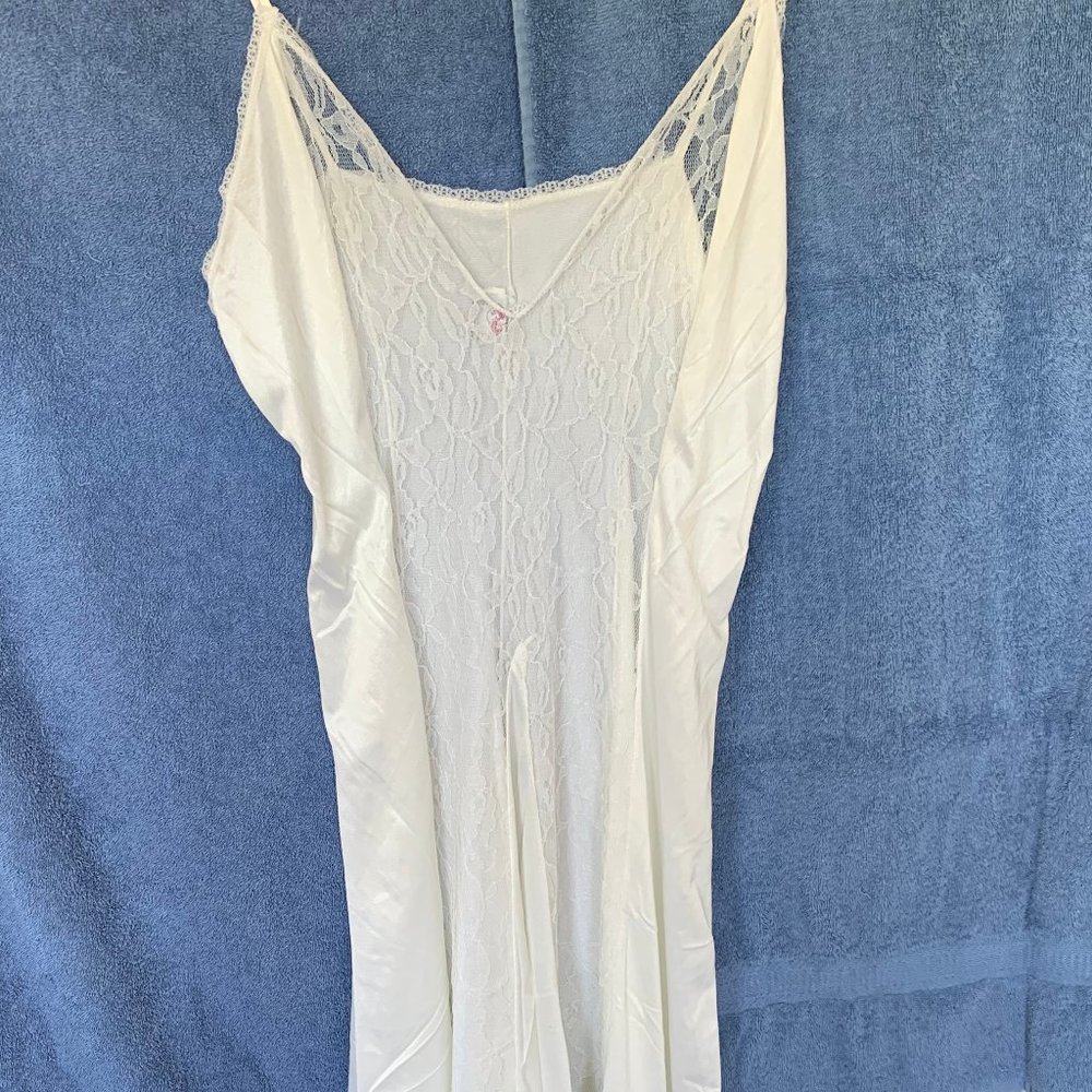 romantic white lace long negligee